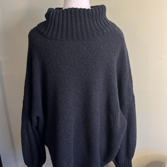 OFFLINE Aerie Chillside Turtleneck Sweater
 textured thumbhole knit cuffs - Picture 17 of 17